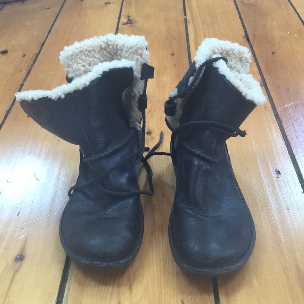 Lace up WATERPROOF Ugg winter boots